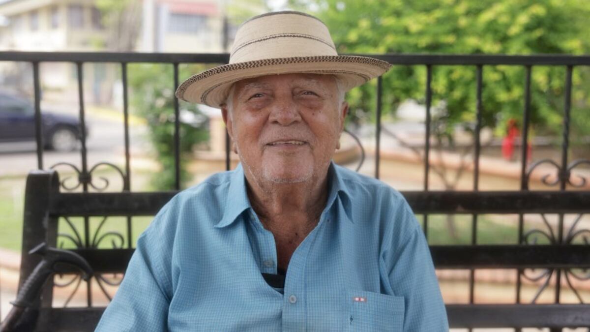 Ulpiano Vergara, la artesana Astevia Belén y otros panameños que serán homenajeados en el Desfile de las Mil Polleras