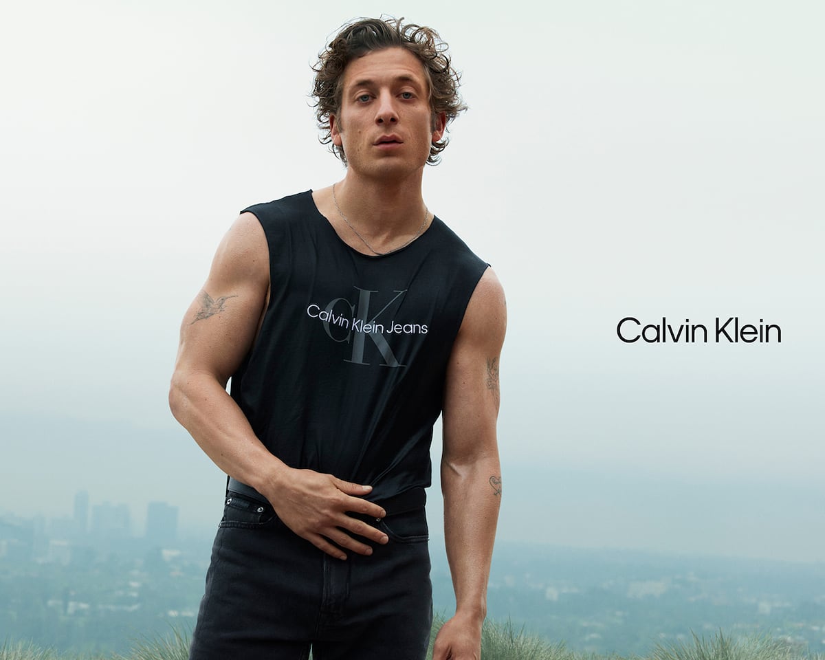 Jeremy Allen White y Calvin Klein lo vuelven a hacer: 8 fotos de la nueva y sexi campaña